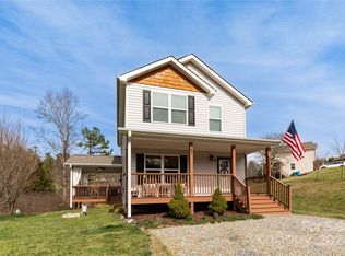 67 Southwood Dr, Weaverville, NC 28787
