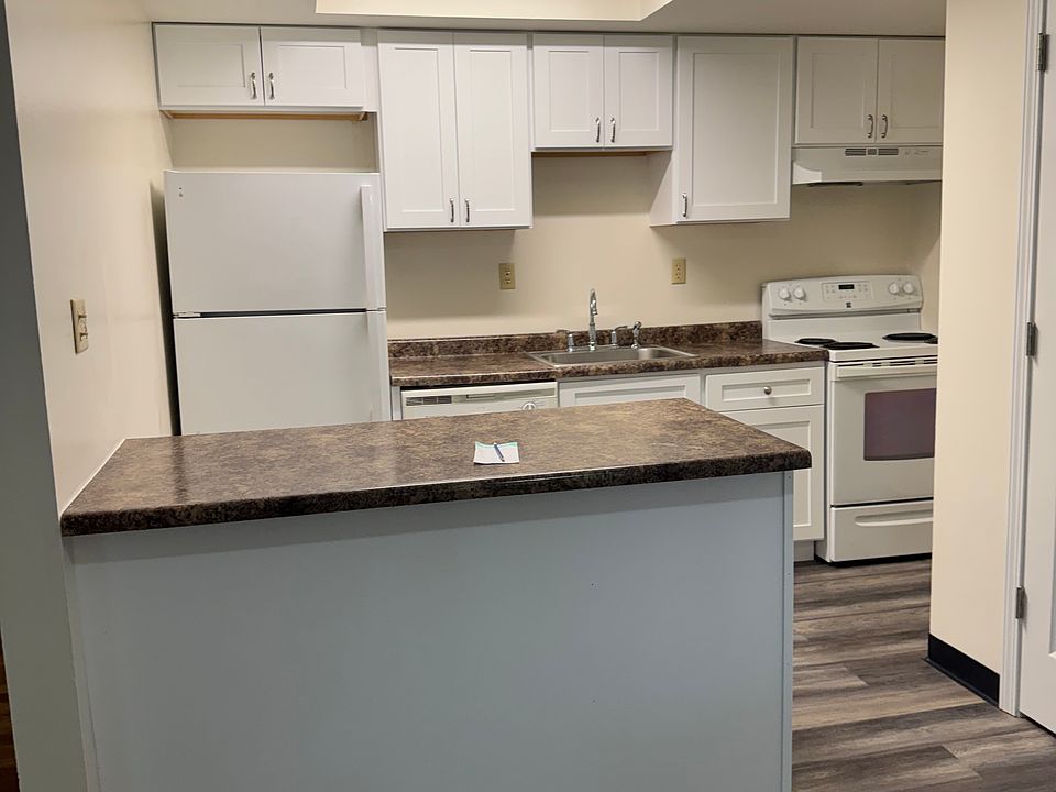 1st image of 101 Parsons St APT F