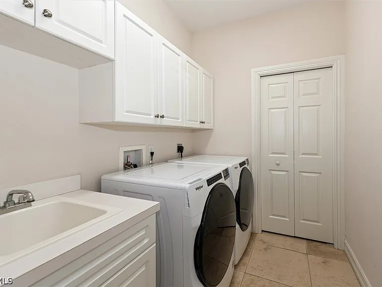 2024 SE 28th Terrace Cpe — Photo 9
