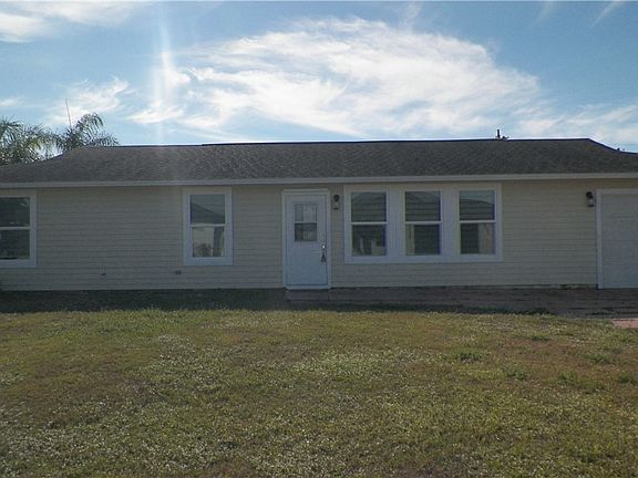 2nd image of 1614 NE 12th St