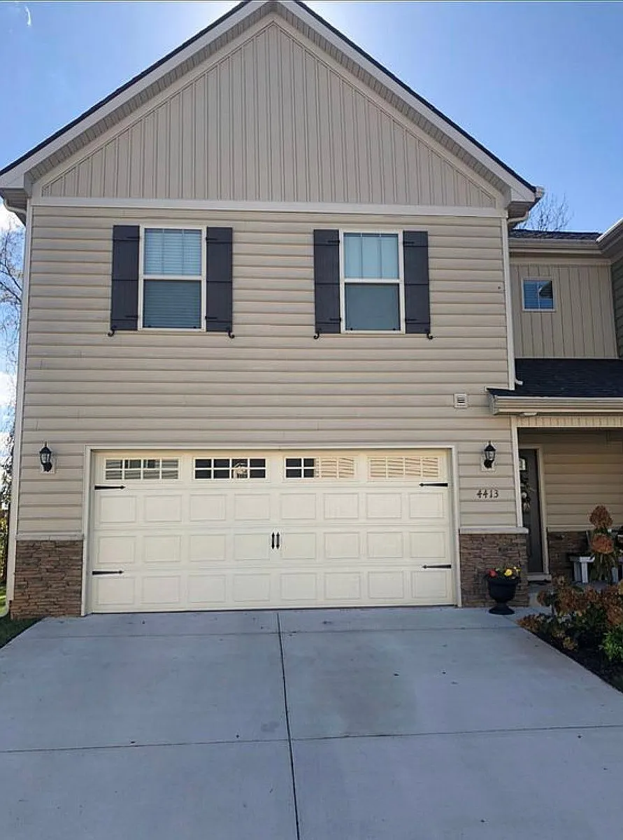 Building Photo - 4413 Sunday Silence Way