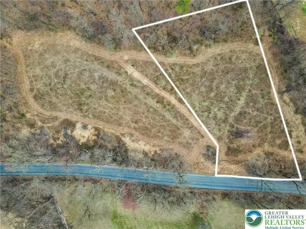 225 Durham Rd, Riegelsville, PA 18077