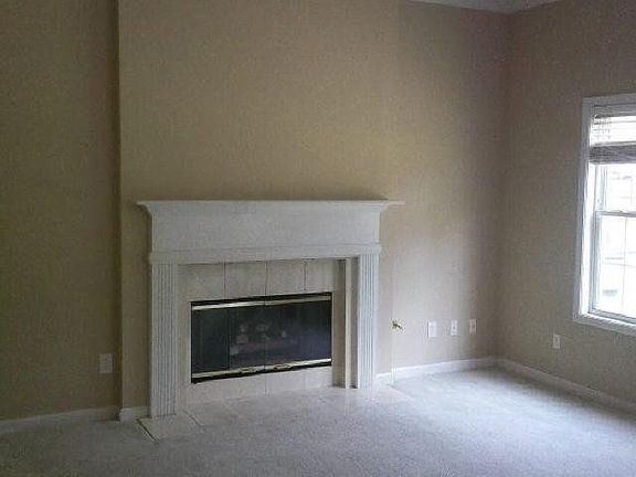 2nd image of 104 Northtowne Dr
