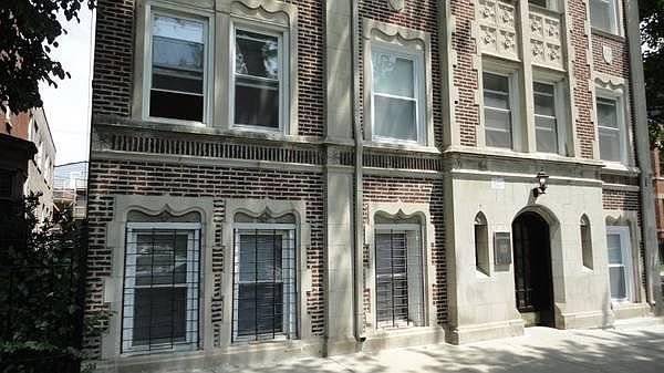 1st image of 2940 W Palmer St