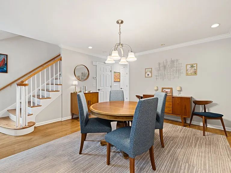 180 Turn Of River Rd #11D — Photo 8