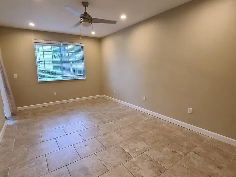 1952 Flamingo Pl — Photo 3