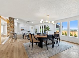 9438 W Stonehill Ct, Boise, ID 83709