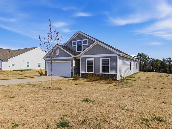 2nd image of 2063 Maggie Acres Rd