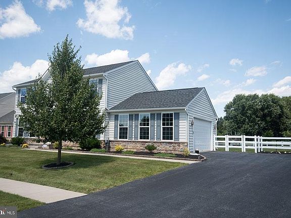 2nd image of 76 Remington Way