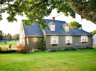 1557 E Laurel Cir, Mount Pleasant, PA 15666