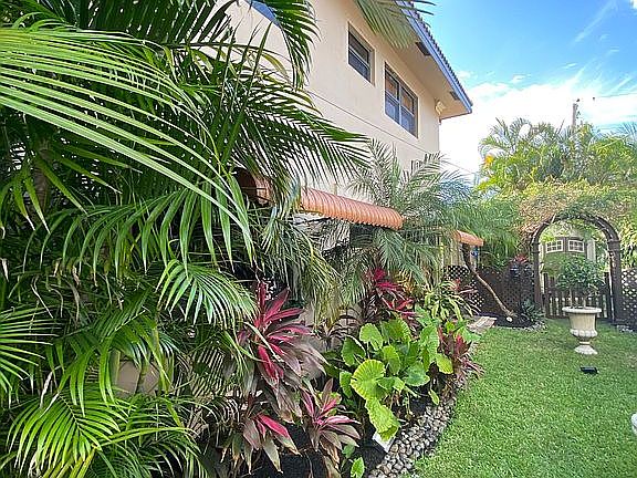 3rd image of 2700 NE 56th Ct APT 1