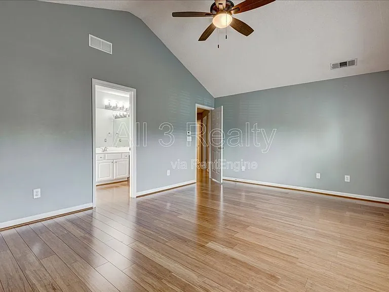 2540 Alvecot Cir — Photo 8