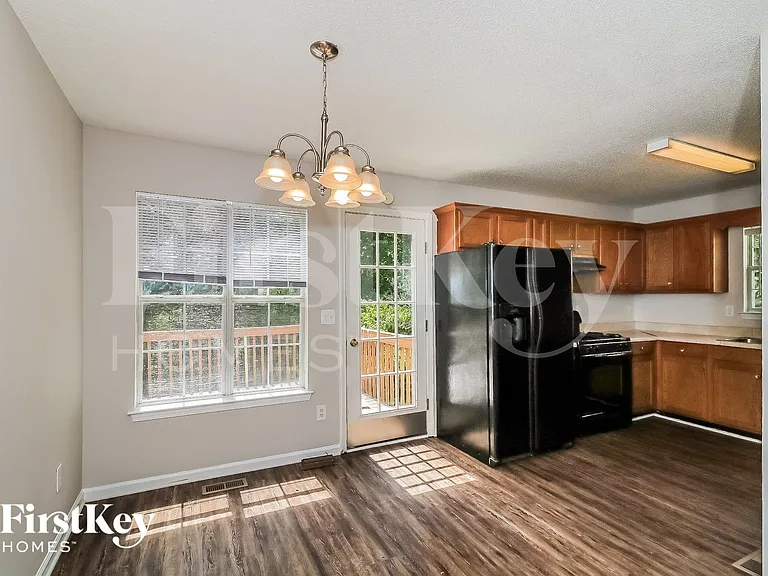 7795 Poppy Dr — Photo 4