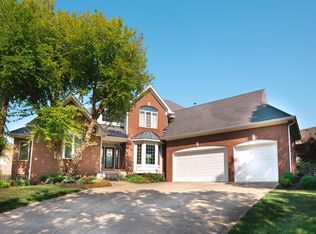 1382 Eagle Valley Dr, Greenwood, IN