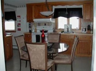 75 Longhill Rd, Raymond, NH 03077