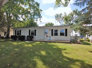 2255 E Patmore St, Diamond, IL 60416