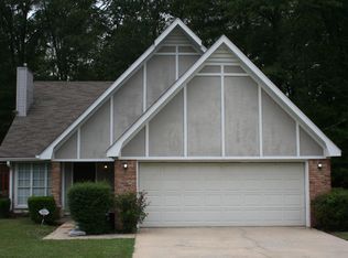 241 Lawrence St, Caledonia, MS 39740