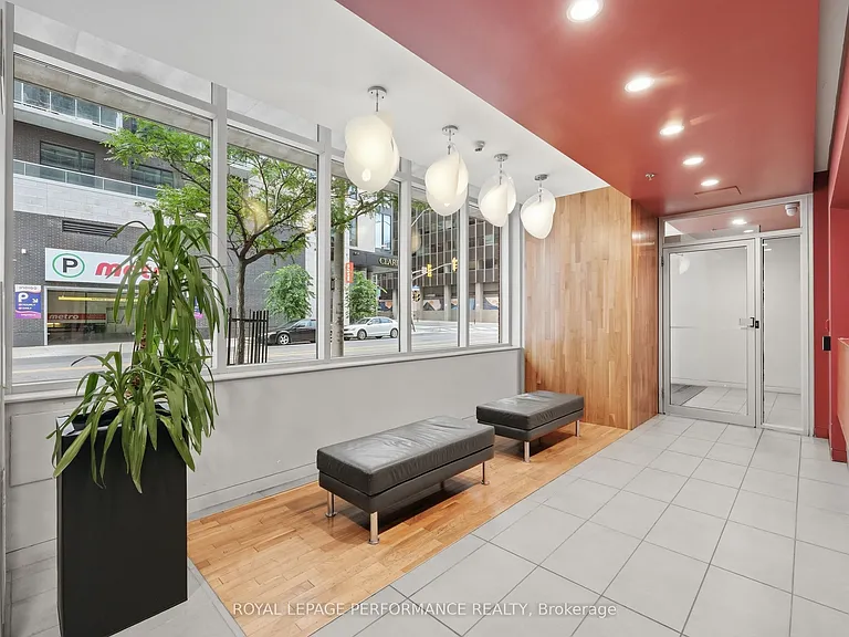 179 George St #PH 2 — Photo 2