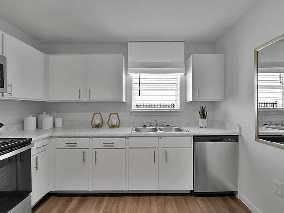4th image of 20235 Keith Harrow Blvd #3611