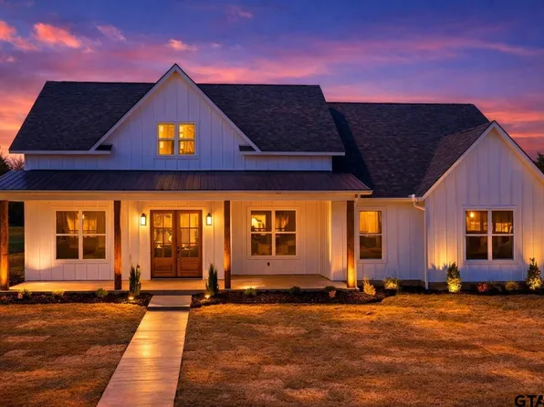 75 W Elmwood Dr, Mount Vernon, TX 75457