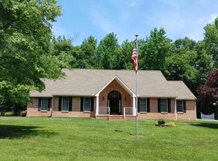 55 Charles St, Elkton, MD 21921