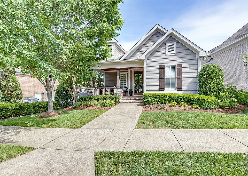 1st image of 3084 Americus Dr