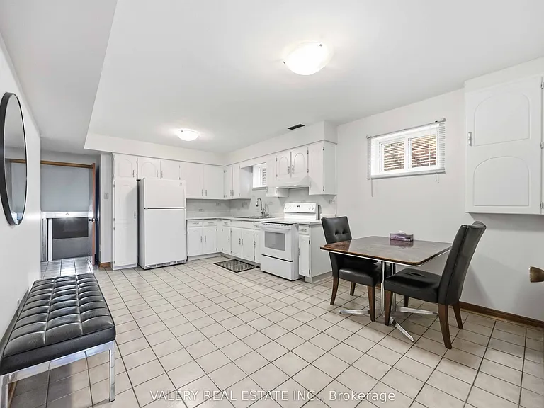 49 Sentinel Rd #B — Photo 4