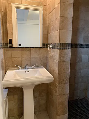 Rented by JMG Properties | media 35