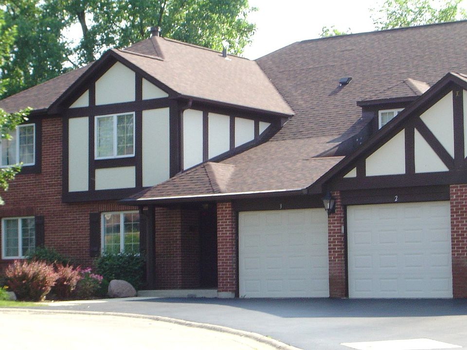 1st image of 17 Sauk Trl APT 2