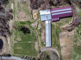 34 Cemetery Rd, Union, CT 06076