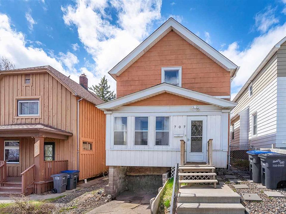 1st image of 707 N 9th Ave E