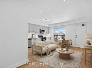 218 Aileen Ave #B, Toronto, ON M6M 1G4