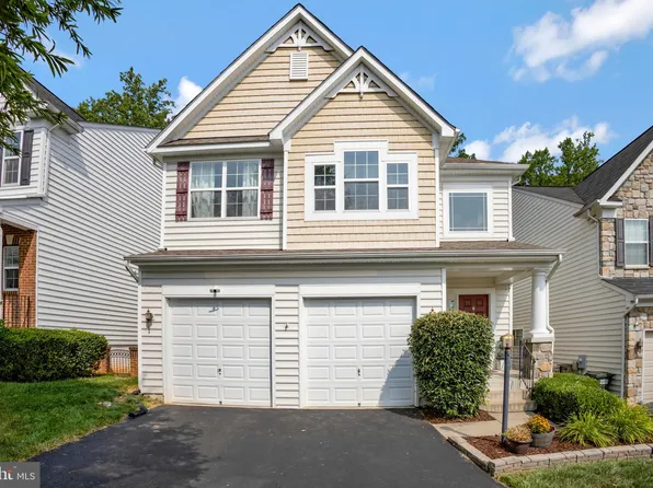 3433 Eagle Ridge Dr, Woodbridge, VA 22191