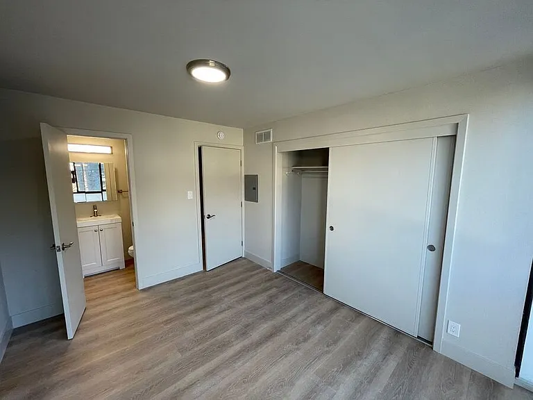 2330 Warring St #131 — Photo 7