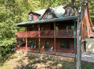 3204 Creek Rd, Hiawassee, GA 30546