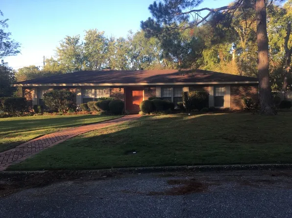 1954 Worley Ln, Montgomery, AL 36106