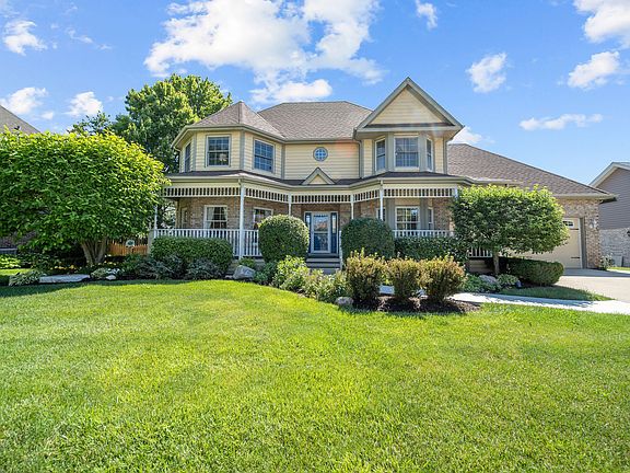 2nd image of 1233 Eagle Crest Dr
