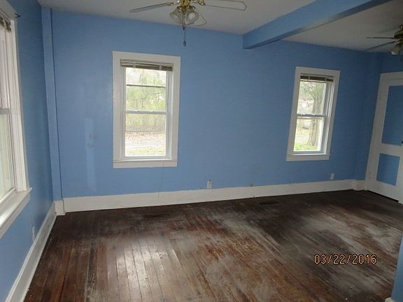 3rd image of 3202 Twin Lakes Dr