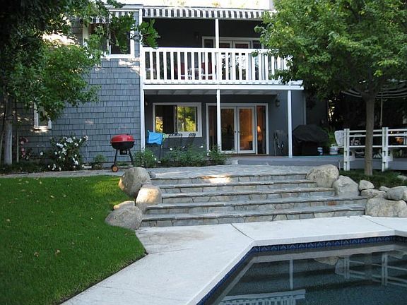 3rd image of 830 Huntington Garden Dr