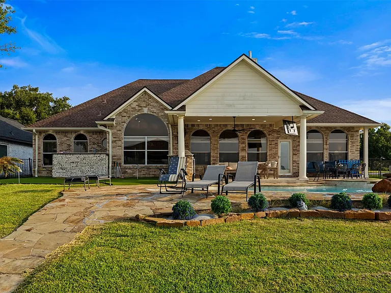 14030 Shoreline Dr — Photo 4