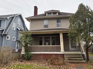 3288 Cedarbrook Rd, Cleveland Heights, OH 44118