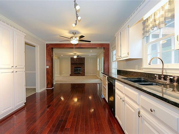 3rd image of 2821 Wood Meadow Cv