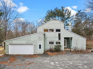 7 Sunrise Ln, Poughkeepsie, NY 12603