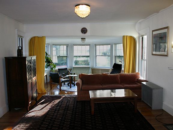 Dramatic Living/Sun Room, must be seen!