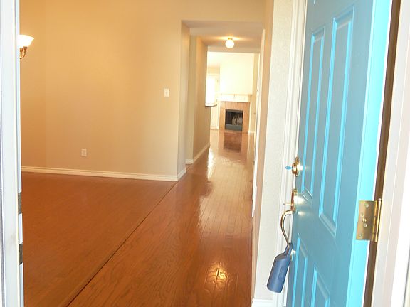 2nd image of 11601 Aspen Creek Dr