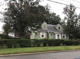 134 10th St, Wood Ridge, NJ 07075