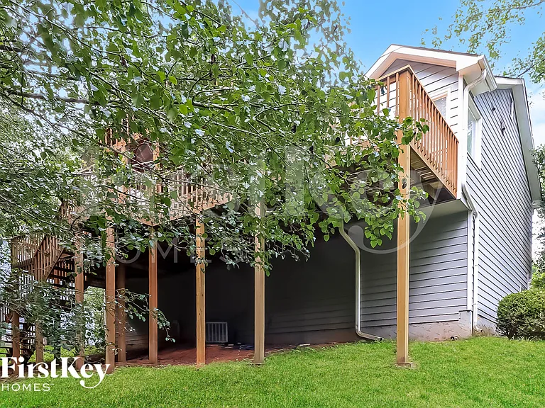 1688 Independence Dr — Photo 15
