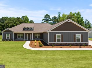 32 Gordon Oaks Way, Moreland, GA 30259