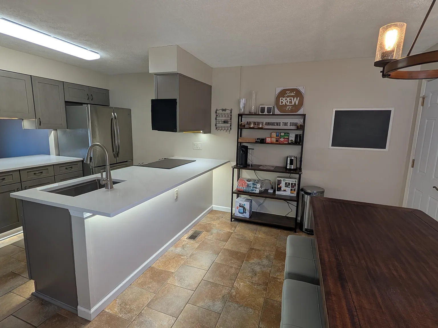 144 Villa Drive — Photo 2