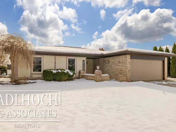 13736 Brougham Dr, Sterling Heights, MI 48312